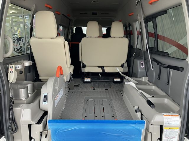 NISSAN NV350 CARAVAN 4WD 2019