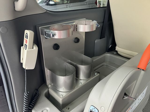 NISSAN NV350 CARAVAN 4WD 2019