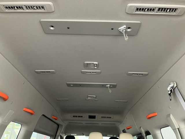 NISSAN NV350 CARAVAN 4WD 2019