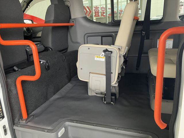 NISSAN NV350 CARAVAN 4WD 2019