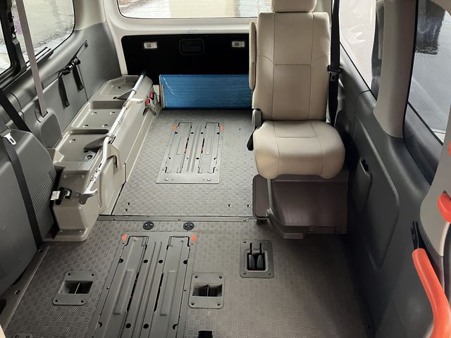 NISSAN NV350 CARAVAN 4WD 2019