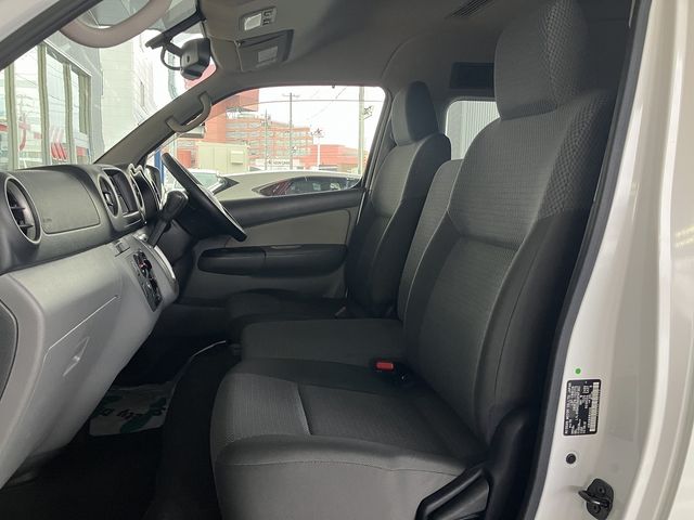 NISSAN NV350 CARAVAN 4WD 2019