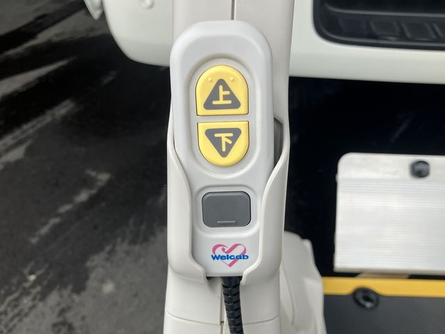 TOYOTA HIACE van 4WD 2021