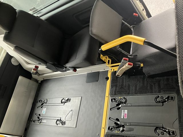 TOYOTA HIACE van 4WD 2021