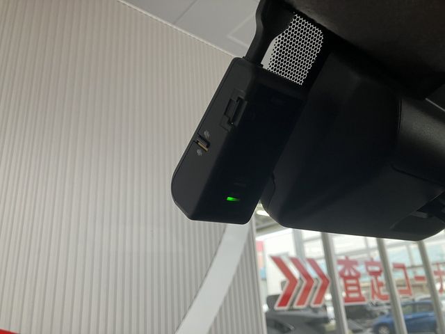 TOYOTA HIACE van 4WD 2021