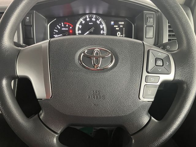 TOYOTA HIACE van 4WD 2021