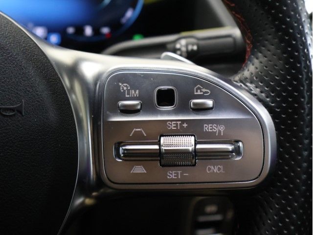 MERCEDES BENZ MERCEDES BENZ GLA class 2023