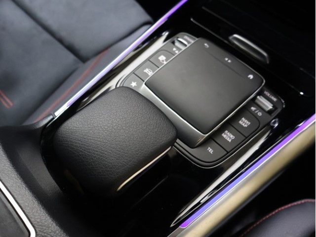 MERCEDES BENZ MERCEDES BENZ GLA class 2023