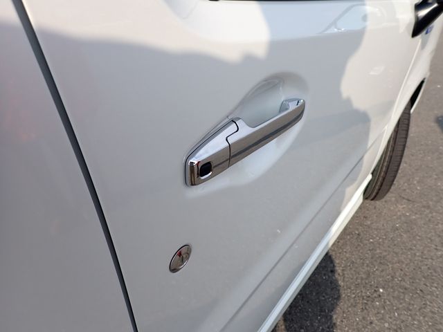 SUZUKI WAGON R Custom Z 2025