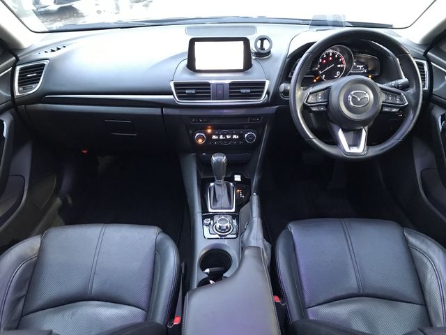 MAZDA AXELA SPORTS 2018