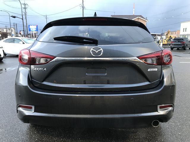 MAZDA AXELA SPORTS 2018