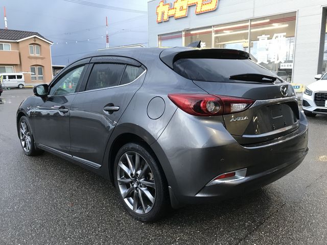MAZDA AXELA SPORTS 2018