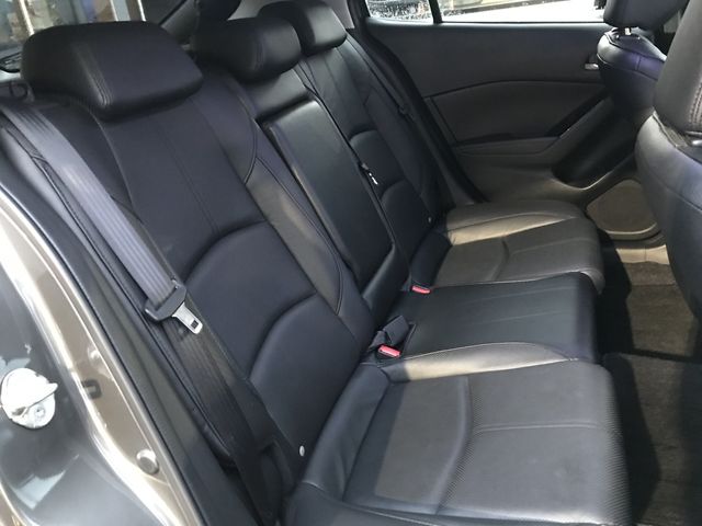 MAZDA AXELA SPORTS 2018