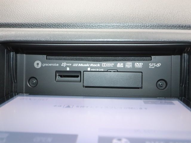 HONDA VEZEL HYBRID 2015