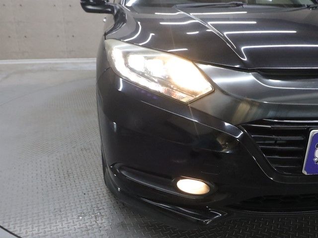 HONDA VEZEL HYBRID 2015