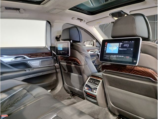 BMW BMW 7series 2020