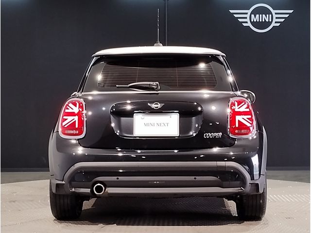 BMW MINI COOPER 2022