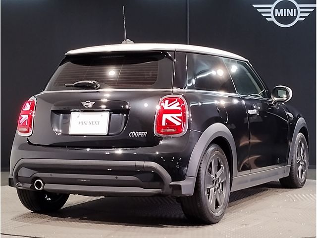 BMW MINI COOPER 2022