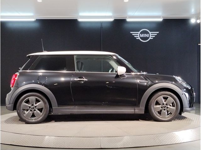 BMW MINI COOPER 2022