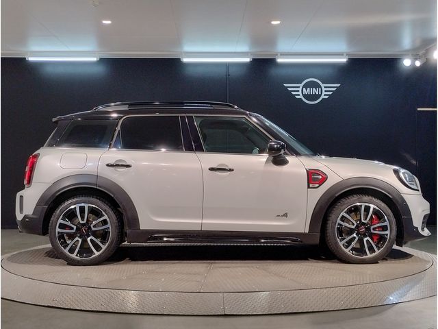 BMW MINI CROSSOVER 2020