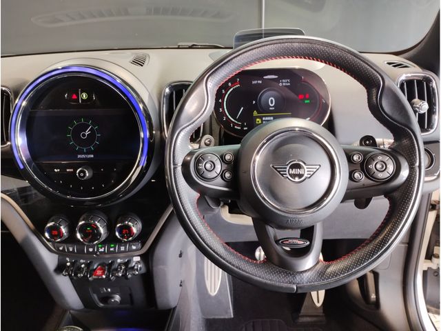 BMW MINI CROSSOVER 2020