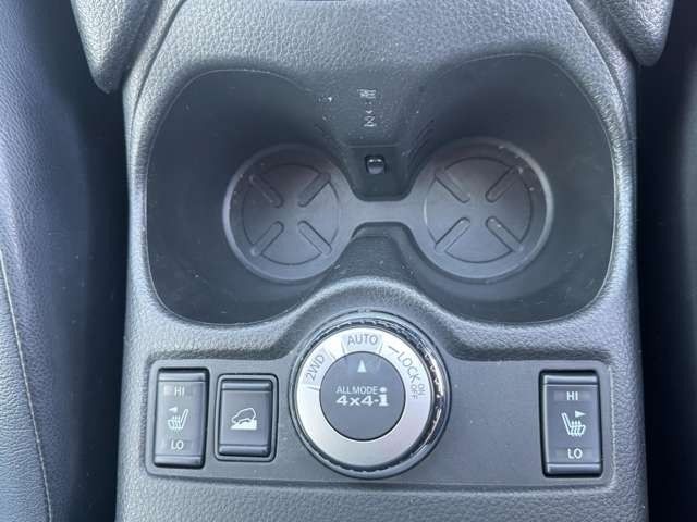 NISSAN X-TRAIL 4WD 2015