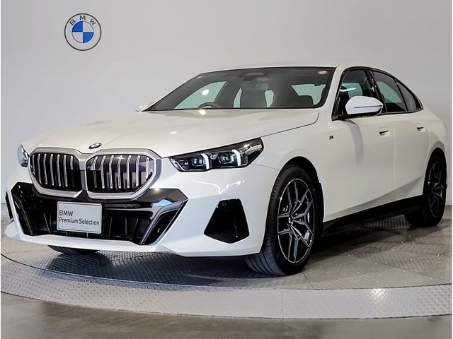 BMW BMW 5series sedan 2023