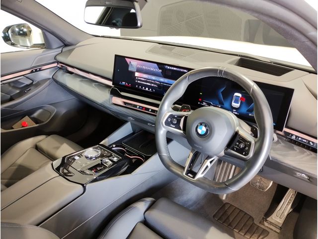 BMW BMW 5series sedan 2023