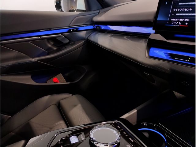 BMW BMW 5series sedan 2023