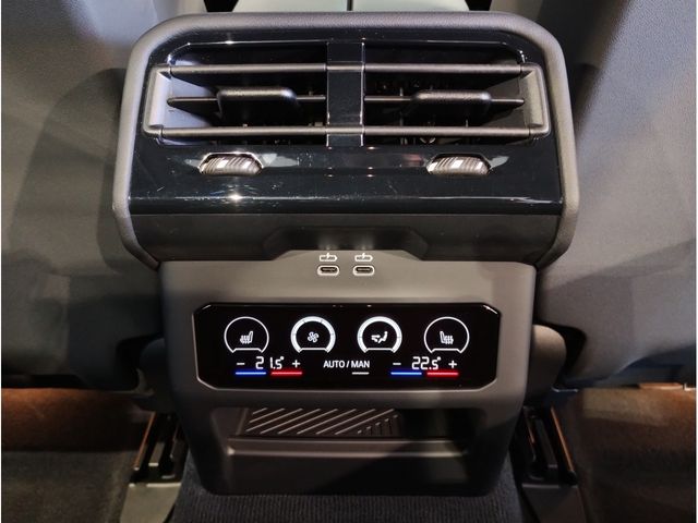 BMW BMW 5series sedan 2023