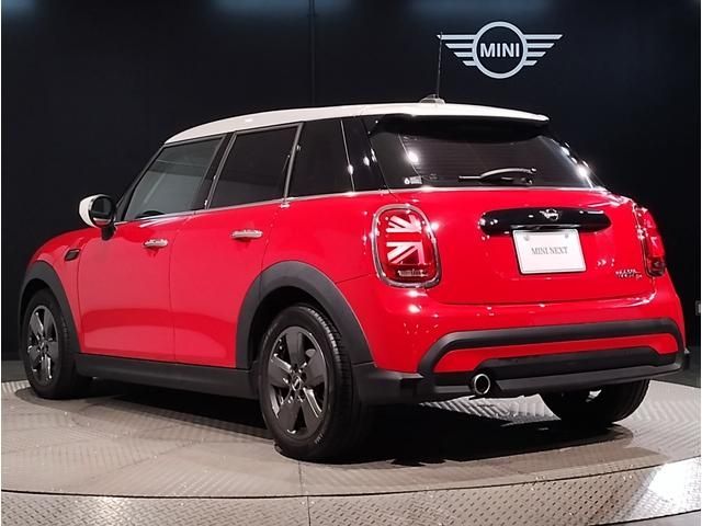 BMW MINI COOPER D 5DOOR 2023