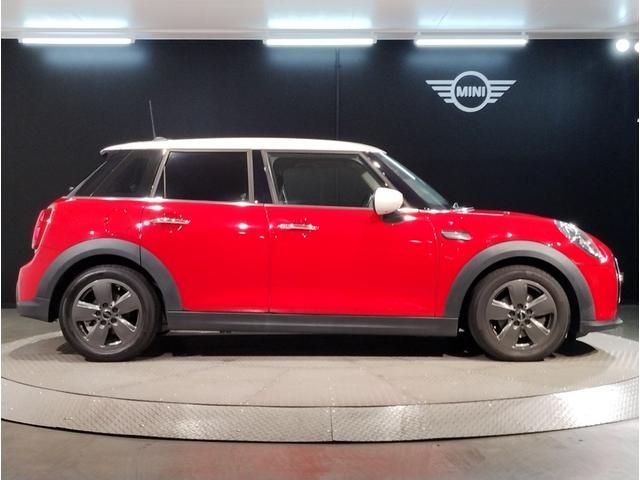 BMW MINI COOPER D 5DOOR 2023