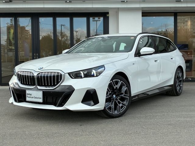 BMW BMW 5series TOURING 2025