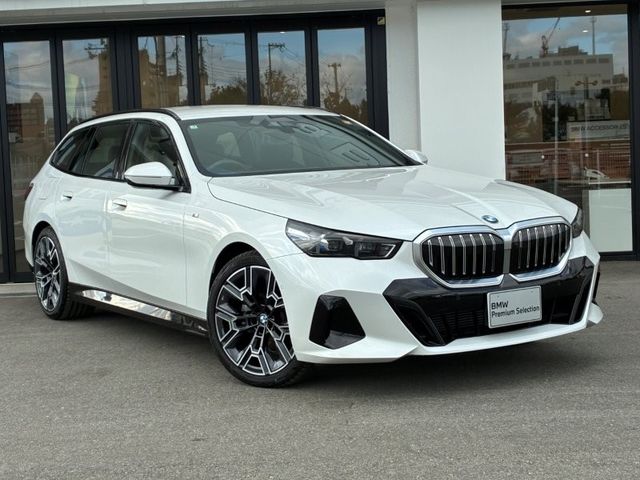 BMW BMW 5series TOURING 2025