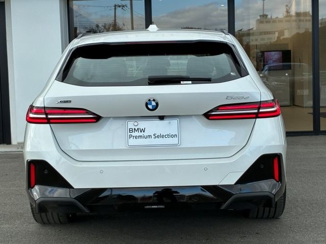 BMW BMW 5series TOURING 2025