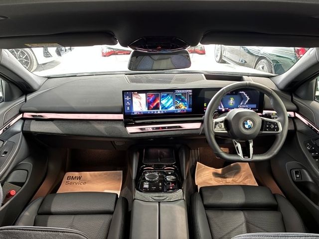 BMW BMW 5series TOURING 2025