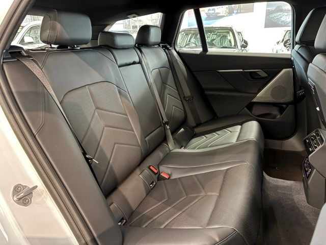 BMW BMW 5series TOURING 2025