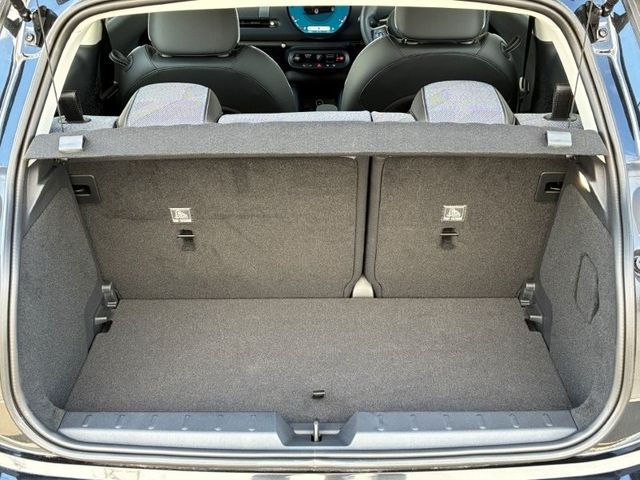 BMW MINI COOPER 2024