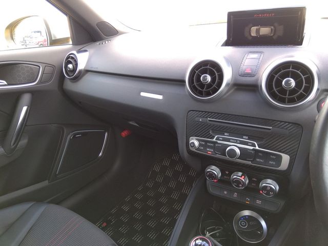 AUDI AUDI S1 SPORTBACK 2016