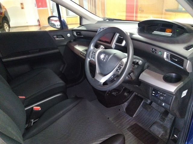 HONDA FREED HYBRID 2012