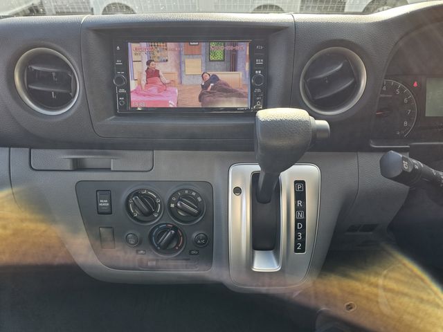 NISSAN NV350 CARAVAN 2020