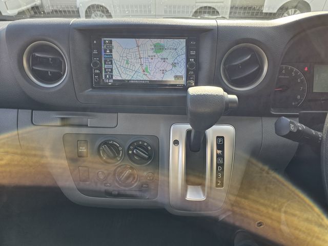 NISSAN NV350 CARAVAN 2020