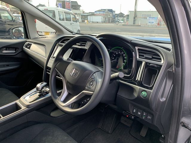 HONDA SHUTTLE HYBRID 2018