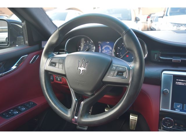 MASERATI MASERATI QUATTROPORTE 2015