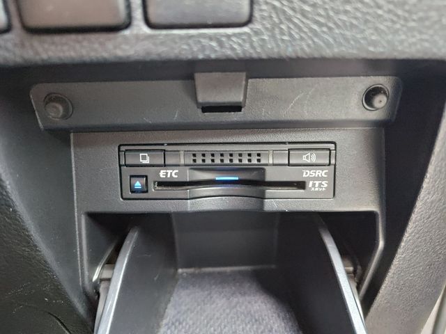 TOYOTA ALPHARD hybrid 4WD 2015