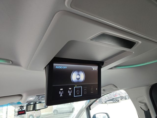 TOYOTA ALPHARD hybrid 4WD 2015