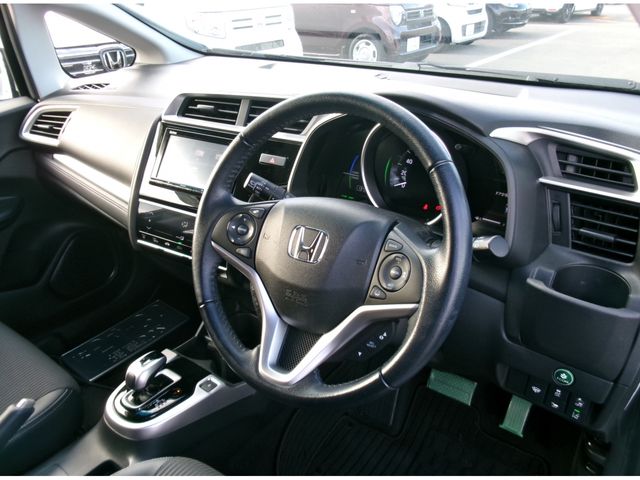 HONDA FIT HYBRID 4WD 2019