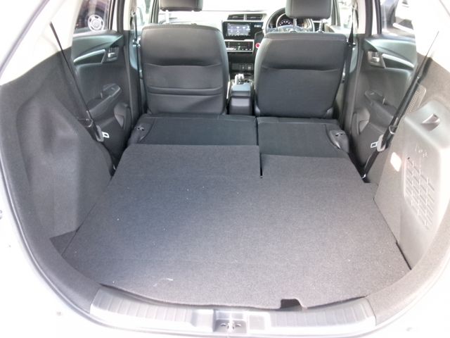 HONDA FIT HYBRID 4WD 2019