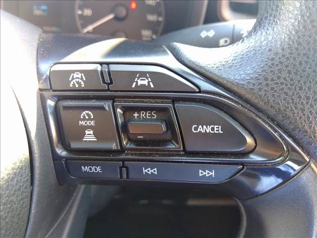 TOYOTA SIENTA HYBRID 2023