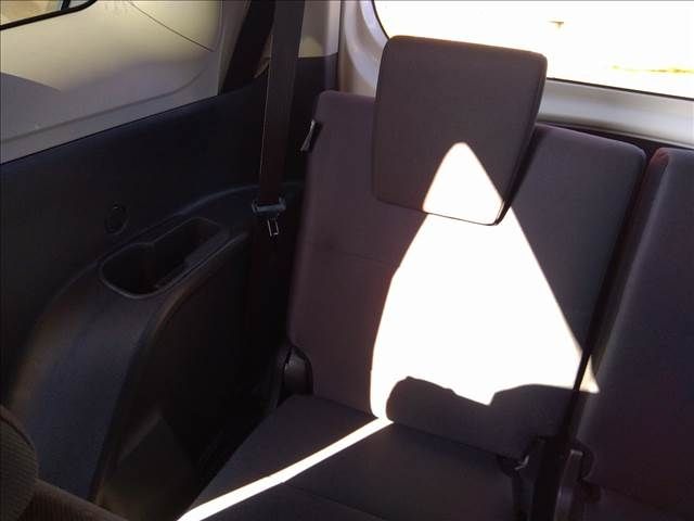 TOYOTA SIENTA HYBRID 2023